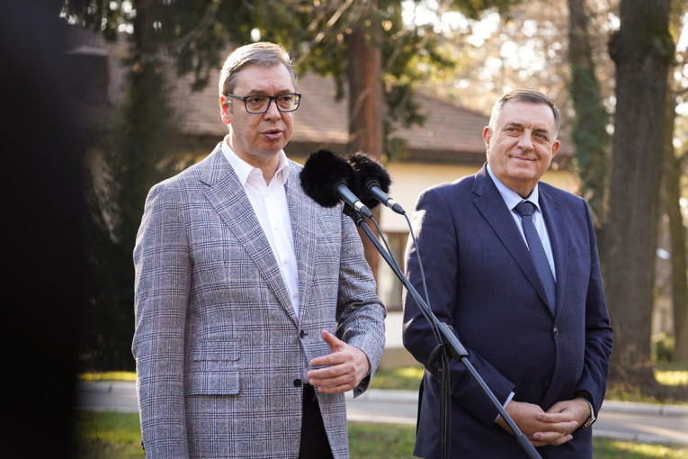 Vučić i Dodik održali sastanak: Pokušali su da unište i oslabe Srbiju - mi se zalažemo za mir! (FOTO/VIDEO)