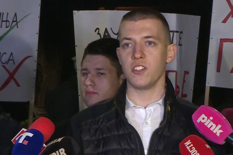 Student Zdravković obrazložio četvrti zahtev: Evo zašto je upućen Vučiću, Brnabić i Vučeviću (VIDEO)