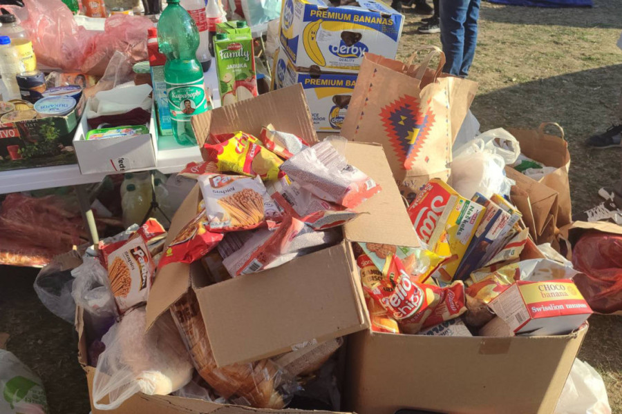 Sugrađani oduševili studente - Žene mesile kifilice i pogačice da bi im donele: Videli smo decu koja se bore da ne izgube godinu