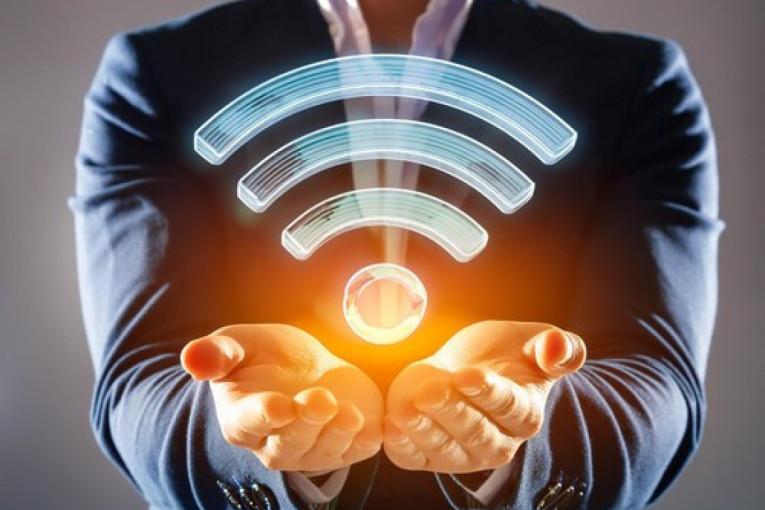 Putujete? Uz pomoć nekoliko trikova vaš telefon će izdržati ceo dan bez punjača