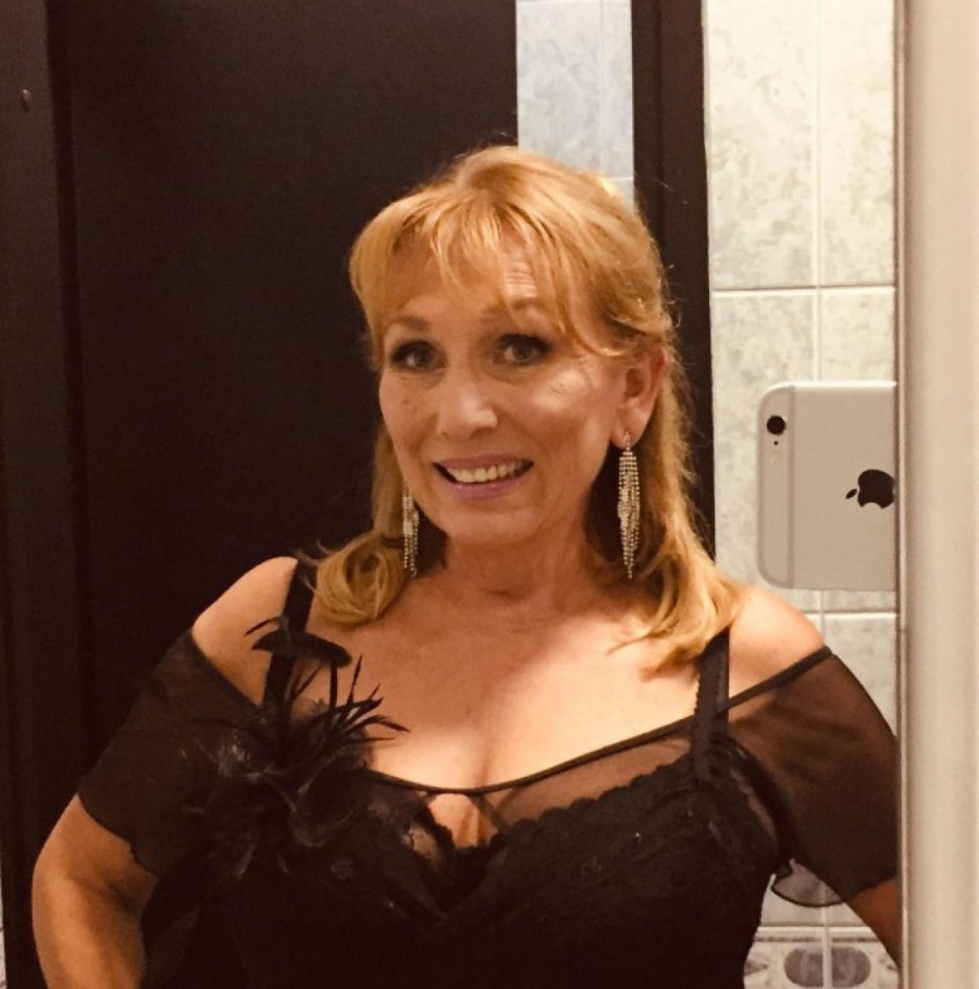 Bivša devojka Zdravka Čolića došla na njegov koncert! Kad je video glumicu, sišao sa bine da je poljubi! (VIDEO)