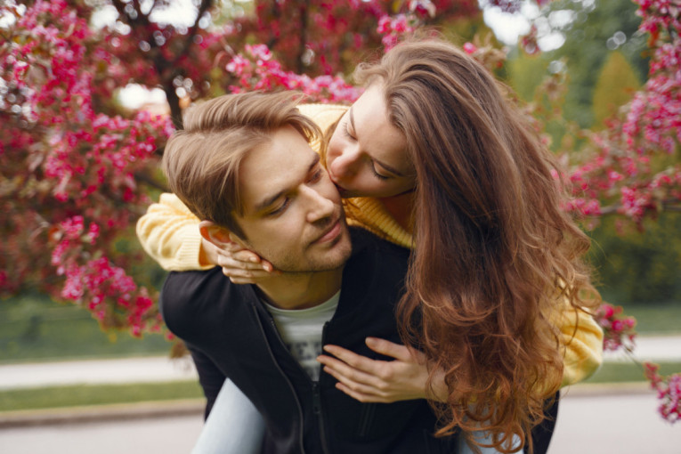 Četiri horoskopska znaka koja se nikada ne zaljubljuju na prvi pogled: Nemaju ružičaste naočare