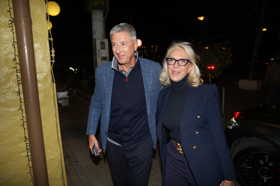 Transrodna pevačica prebačena u ženski zatvor: Ne piše joj se dobro!