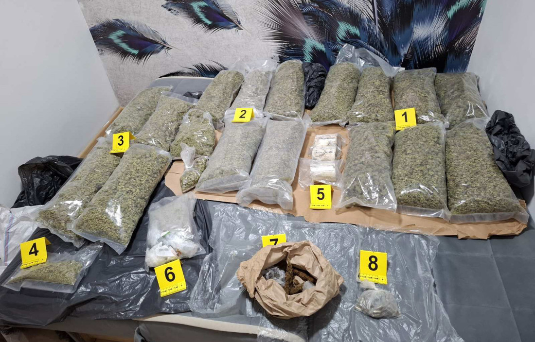 Pao diler sa Palilule: Ovo je bogata zaplena policije (FOTO)