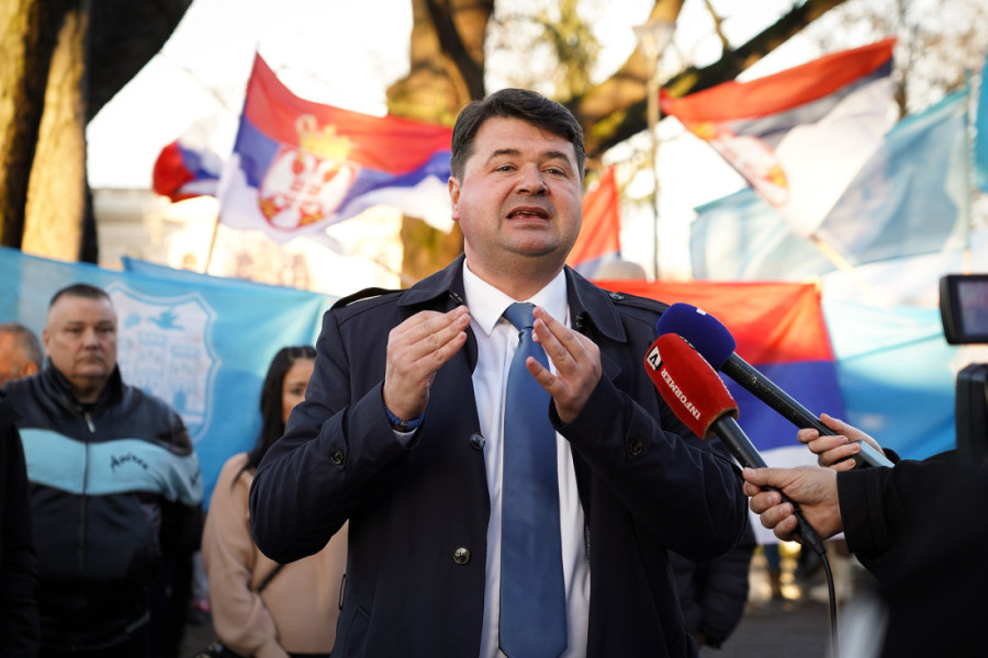 Studentima Pravnog zabranjeno da se izjasne da li žele da nastave godinu! Oglasio se profesor Petrov