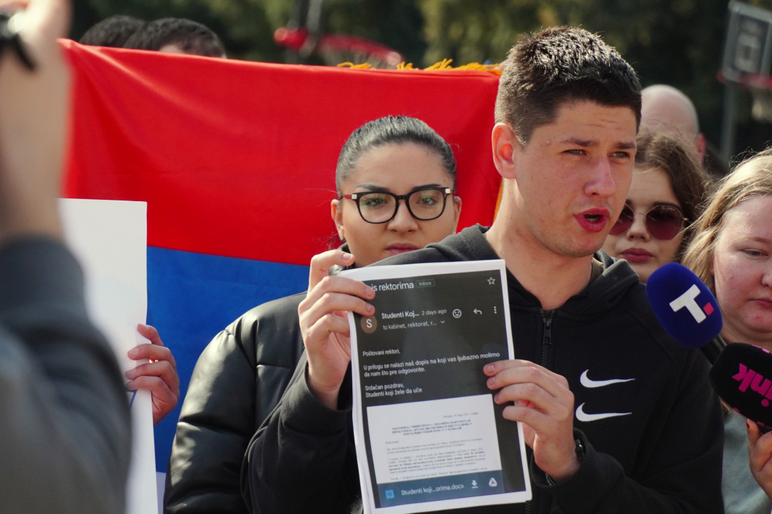 "Podrška kolegama koje trpe pritisak"! Student Matija: Mirno protestujemo, nikog ne provociramo (VIDEO)