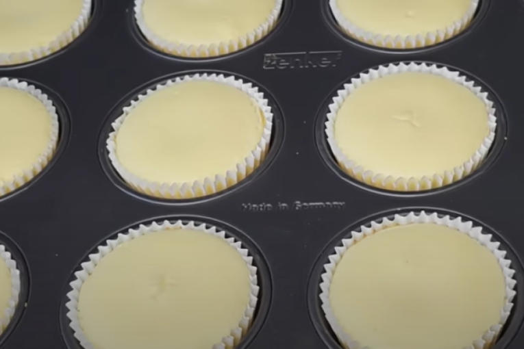 Recept dana: Mini-čizkejk sa limunom, brza i lagana poslastica, osvežavajućeg ukusa