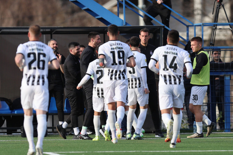 Partizan nastavlja borbu za Kup Srbije! Valjak rutinski prošao kroz Surdulicu! (VIDEO)