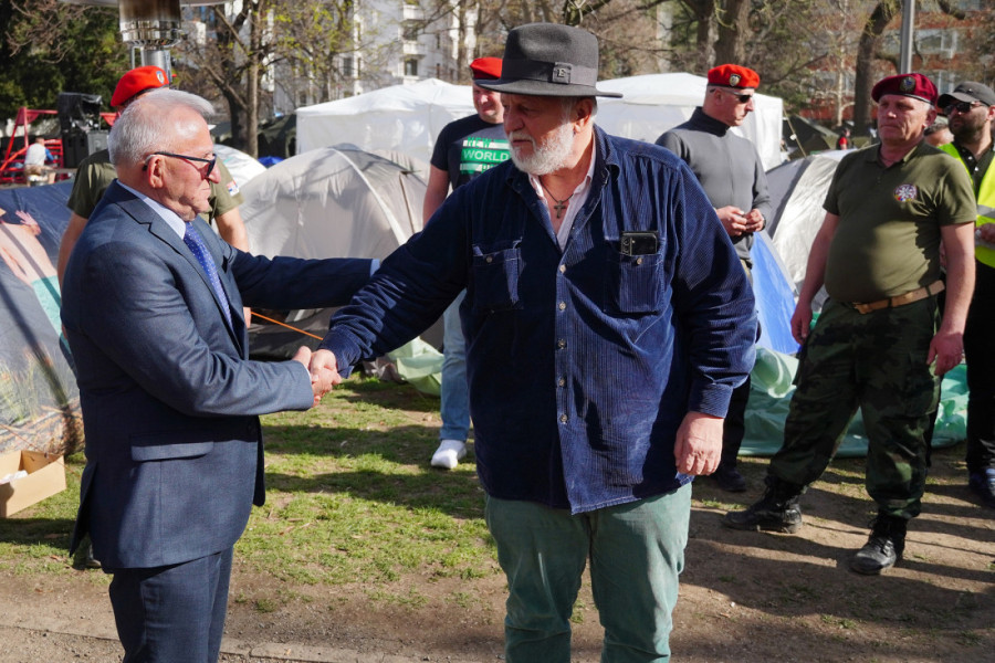 Gaga Antonijević podržao studente koji hoće da uče: Došao sam da se izvinim ovoj mladosti Srbije jer smo ih mi stariji izneverili