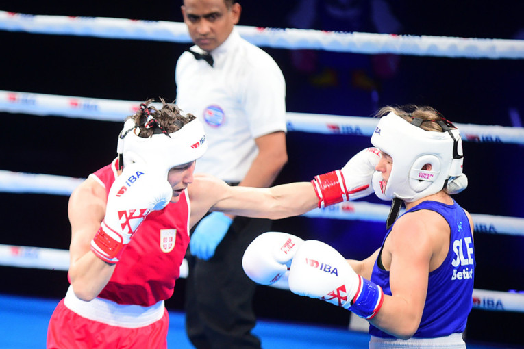 Srbija ima još jednu medalju na SP u boksu! Natalija napada zlato!