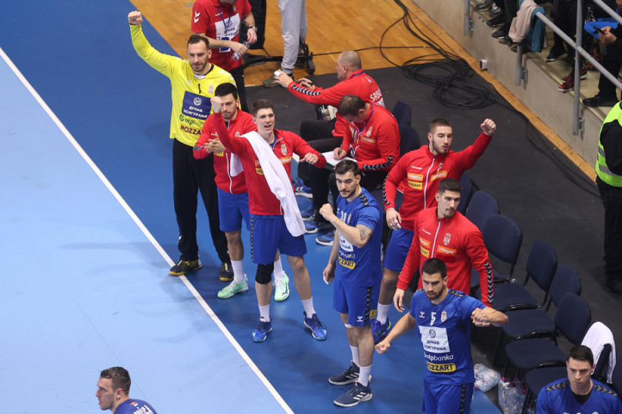 Srbija srušila moćnu Španiju! Veliki korak Orlova ka Evropskom prvenstvu!