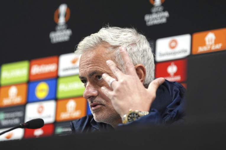 I Murinjo je bio ljut! Ponovo su na udaru sudije i ponovo se pričalo o penalima (VIDEO)