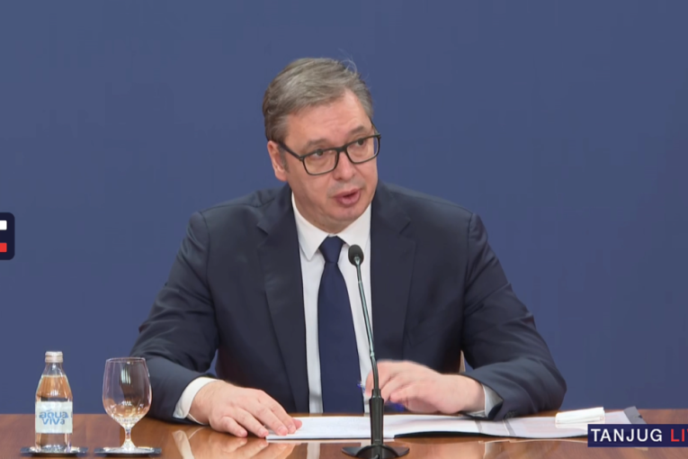 Vučić se obratio javnosti: "Država Srbija će biti jača od svih izazova!"