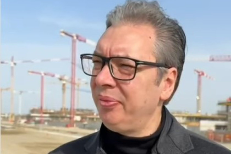 Vučić obišao EXPO: Želim Srbiju koja se gradi i napreduje - Srbija će pobediti (VIDEO)