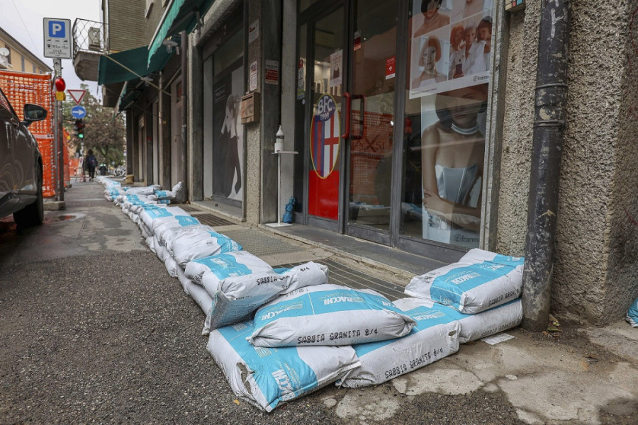 Italija u panici: Proglašen crveni meteoalarm, poplave i klizišta prave haos (VIDEO/FOTO)