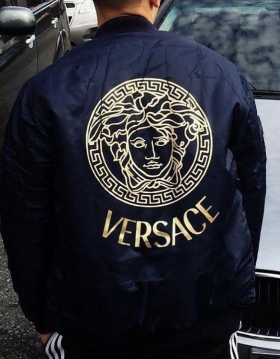 Modni potres: Prada kupila Versače, a cena prelazi milijardu dolara!