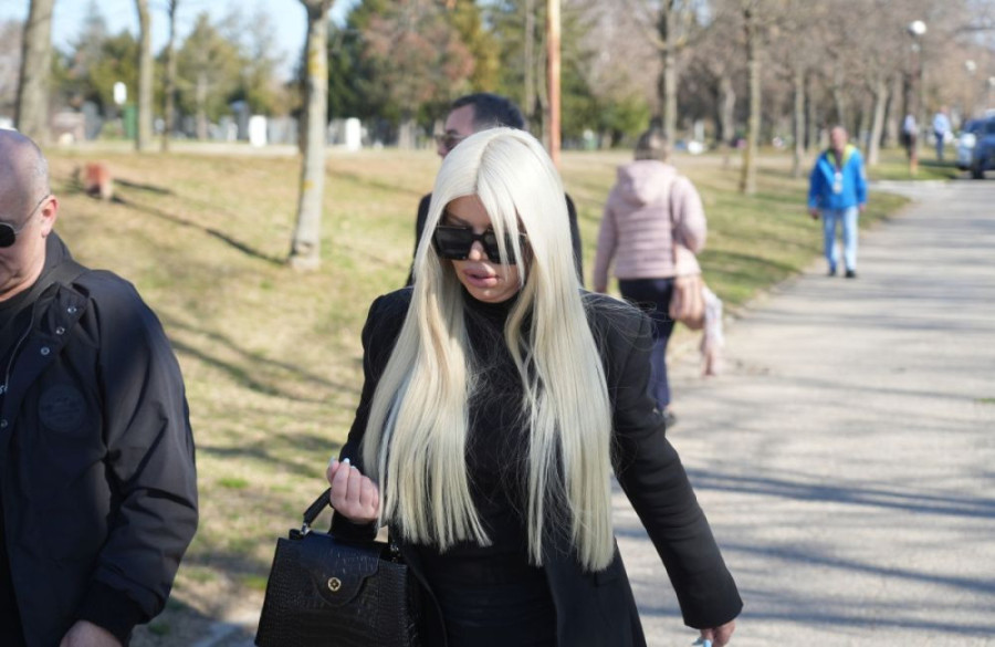 "Rekao mi je da biram hoću li crveni ili beli ferari" Dara Bubamara i dalje slomljena zbog Saše: Ovako je saznala da je bolestan