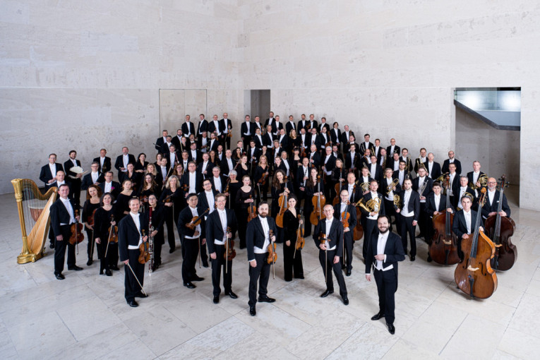 Valcer „Na lepom plavom Dunavu“ putuje u svemir brzinom svetlosti: Koncert za vanzemaljce (FOTO)