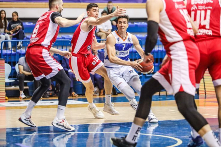 Mornar samo dobro krenuo: I Studentski centar slavio u Baru, pogledajte hajlajtse u FULL HD (VIDEO)