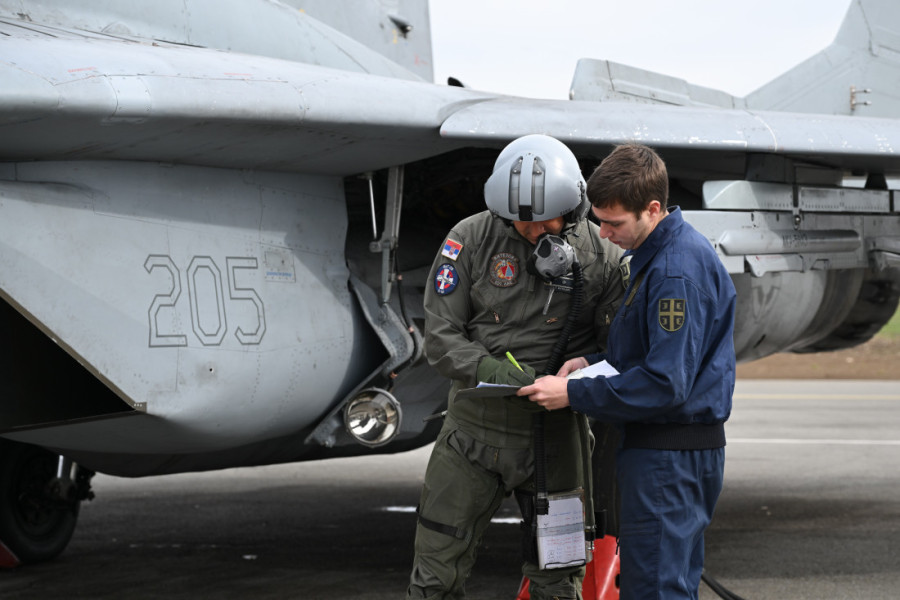 Adrenalin i hrabrost: Kako srpski piloti MIG-29 brane nebo nad Srbijom! (FOTO)