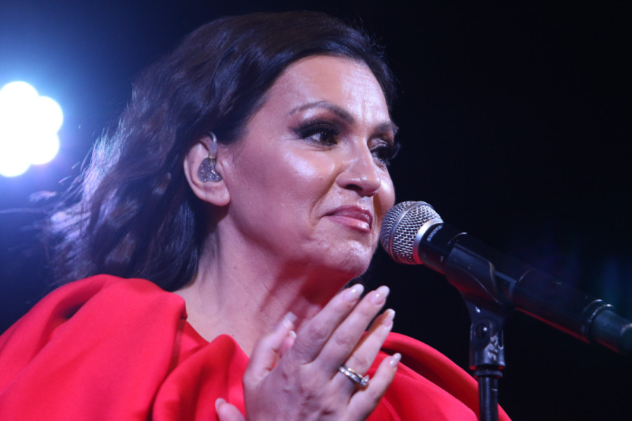 I pričalo se da će i ona u pevačice! Ovako izgleda sestra Nine Badrić koju retko viđamo (FOTO)