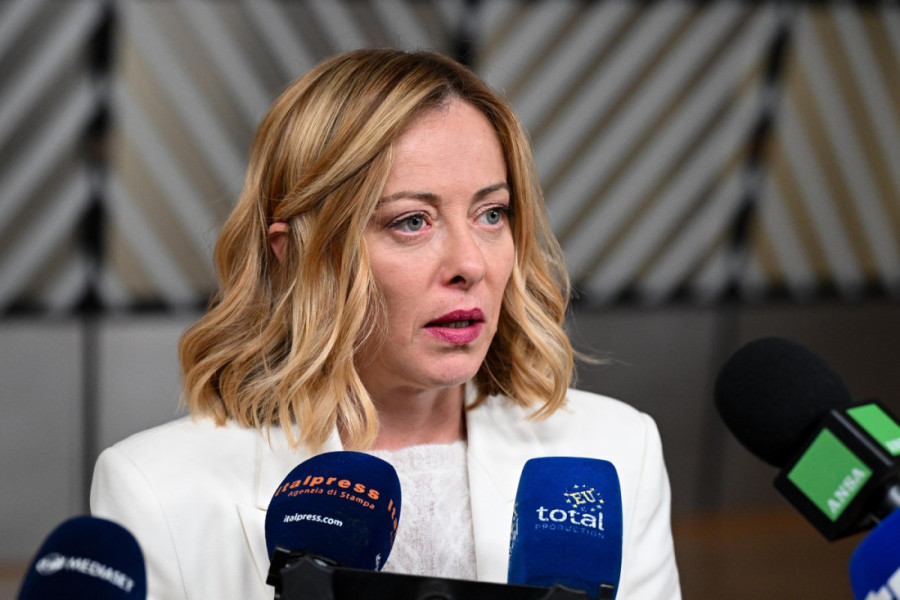 Skandalozni snimak izraelskog ministra razbesneo lidere evropskih država: Aktivisti vezani klečali dok ih je vređao (VIDEO)