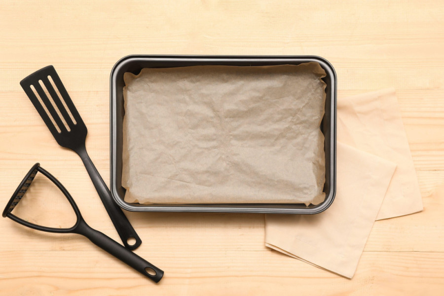 Recept dana: Sočan čokoladni kolač je savršen desert za veće društvo, a gotov očas posla