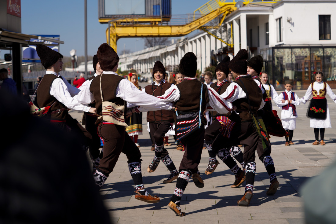 Luksuzni kruzer otvorio nautičku sezonu: Rakija i folklor na dočeku! (FOTO)