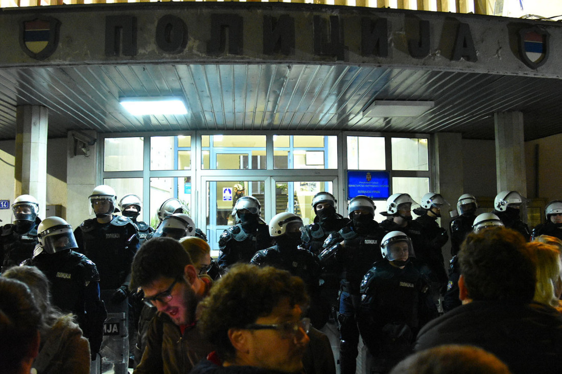 Srbijo, ponosi se! Osmehom protiv linča u Nišu, sada je tužilac na potezu!