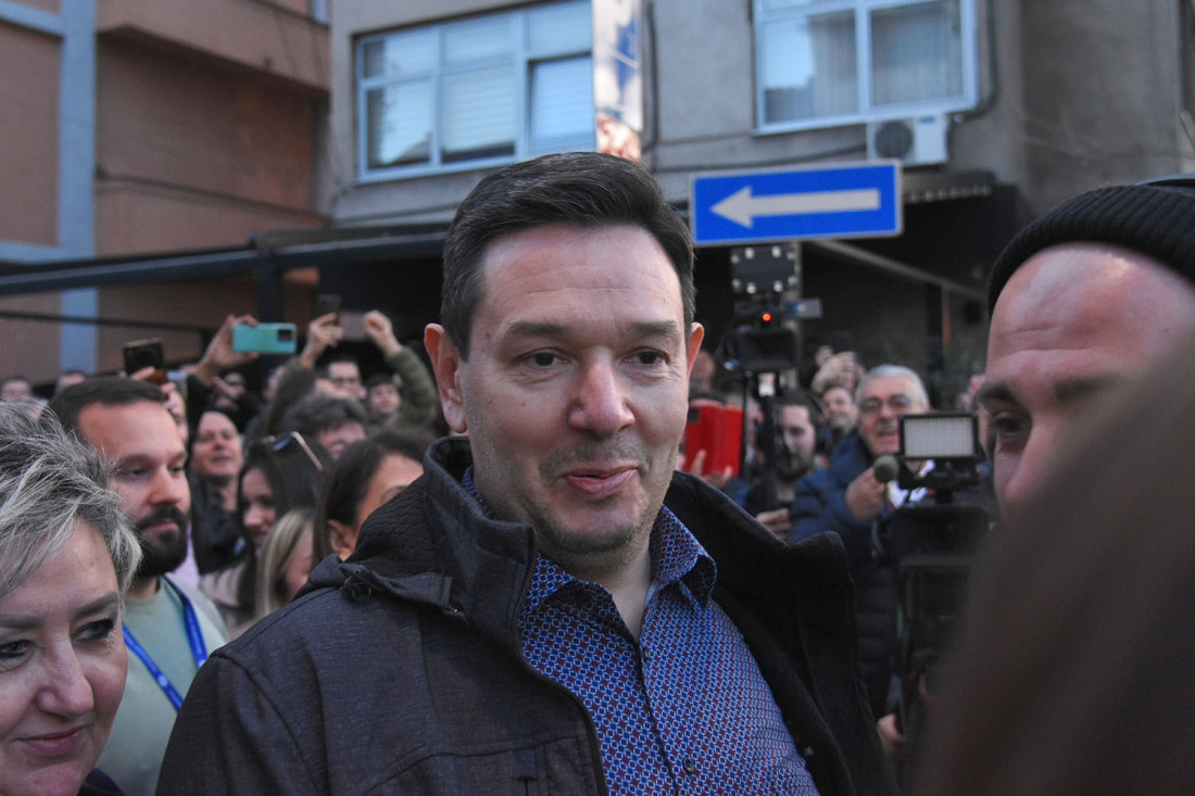 Srbijo, ponosi se! Osmehom protiv linča u Nišu, sada je tužilac na potezu!