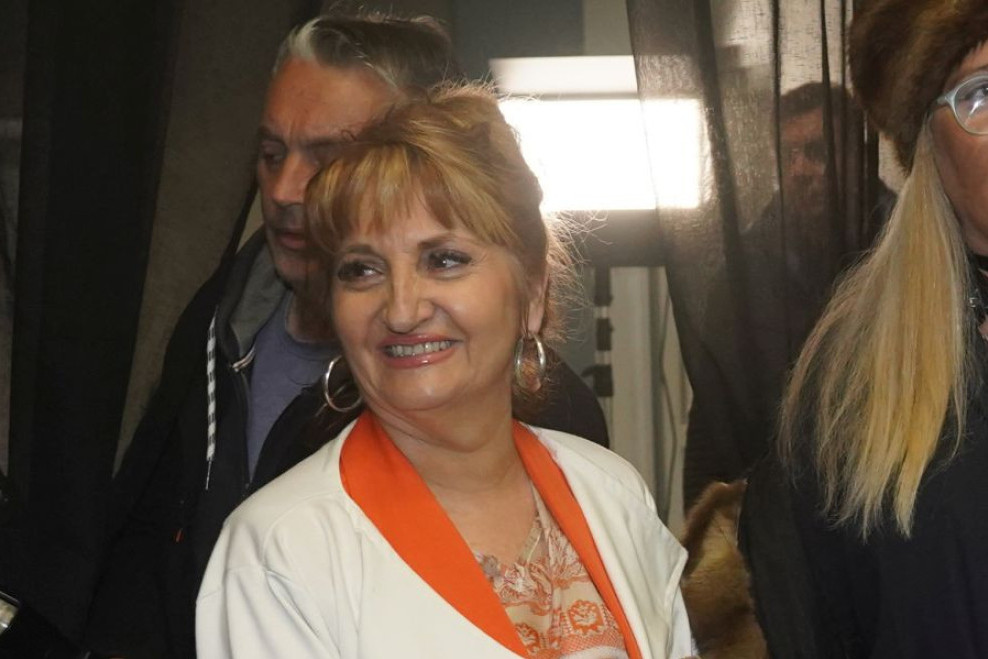 Mama Džehva iznela šok tvrdnje: Matora je bila spremna da iskešira 7.000 evra da Stefani abortira!