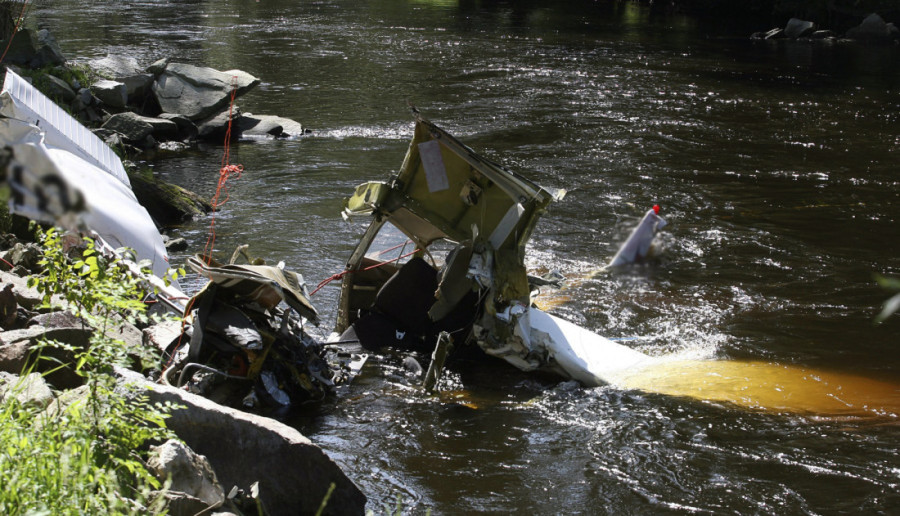 Tragedija! U padu aviona poginula četiri muškarca, među njima poznata imena!