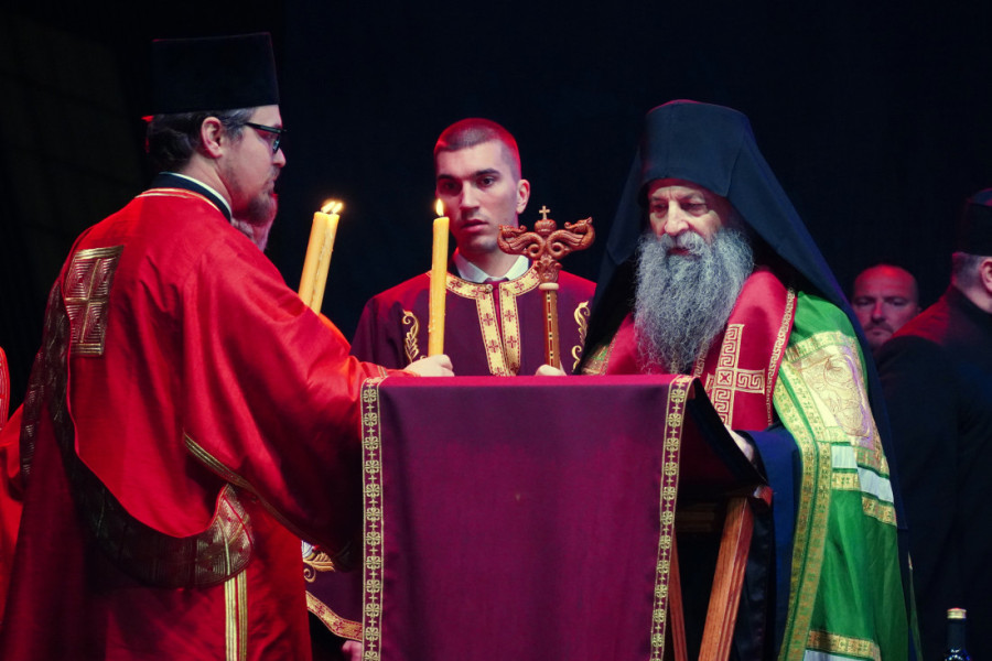 Vučić povodom Dana sećanja na stradale u NATO agresiji: Kao predsednik Srbije osećam ponos, jer znam da ćemo pobediti bez obzira na nasilje!