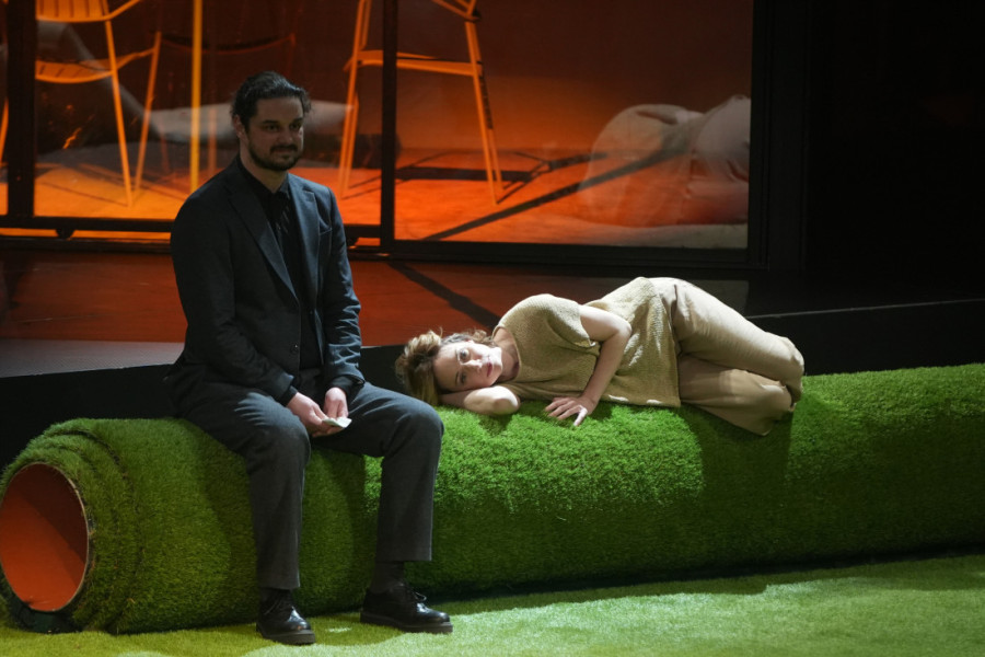 Iluzija bogatstva i sreće: Predstava "Eldorado" premijerno izvedena u JDP (FOTO)