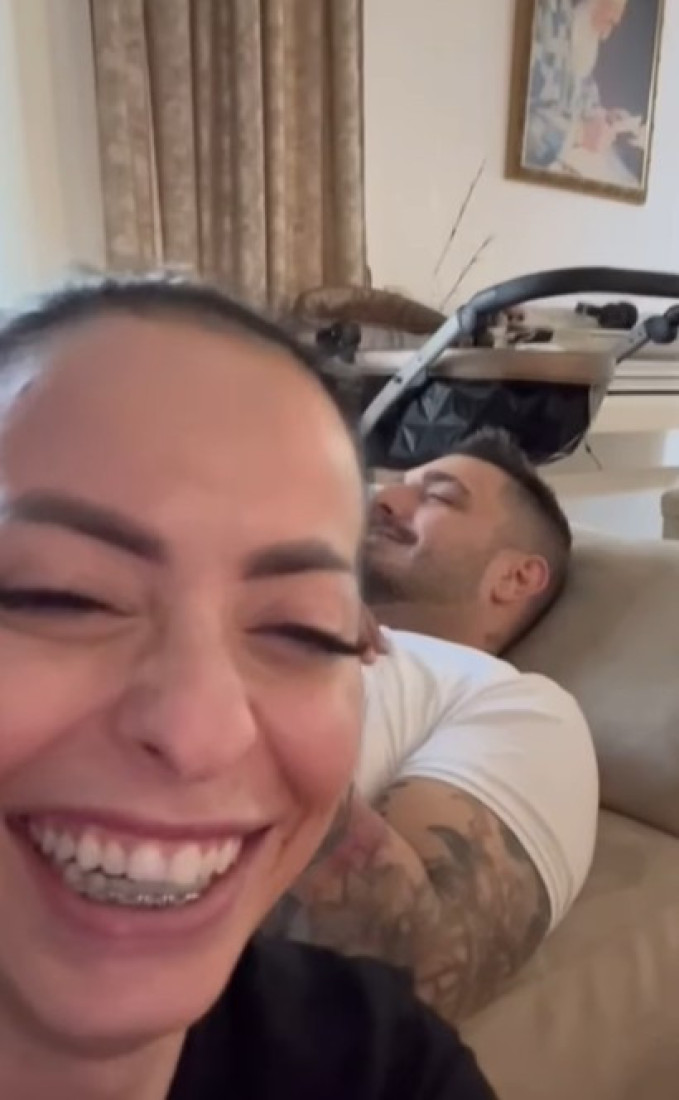 "Uradila sam test za trudnoću!" Supruga Darka Lazića pevaču saopštila vesti: Ostao u šoku!