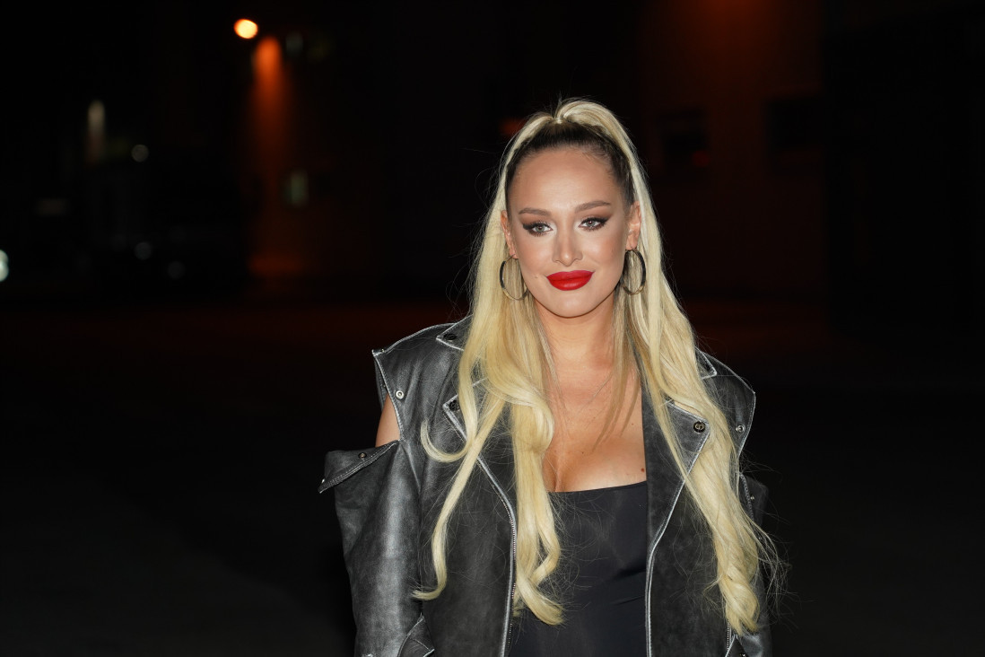 Skinula periku! Luna Đogani pokazala kako zaista izgleda njena kosa (FOTO)