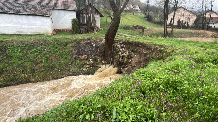 Rizik od poplava u Srbiji! Izlili se Đetinja i Jadar, evo kojim delovima preti opasnost od nepogoda (VIDEO)