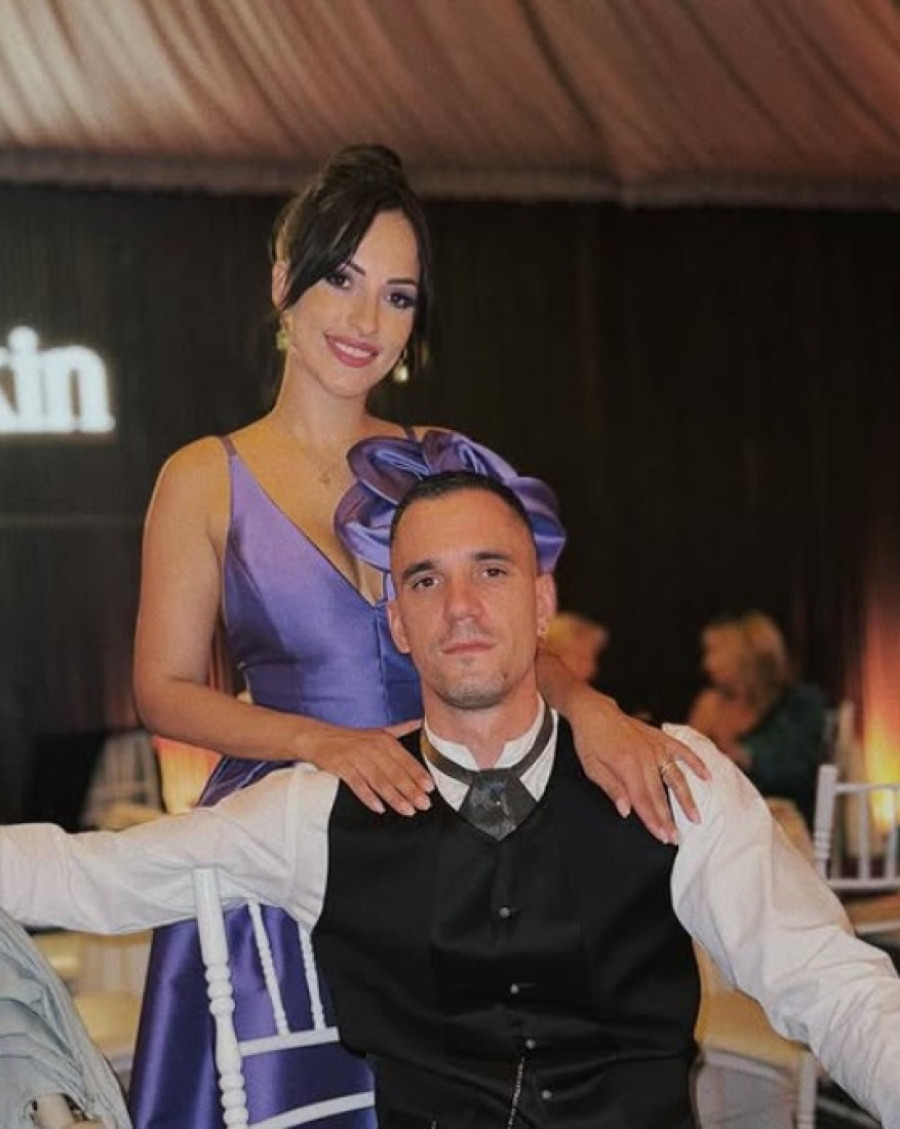 Bejbi bum danas na estradi: Još jedna pevačica donela na svet ćerku, svi je znate iz ovog rijalitija! (FOTO)