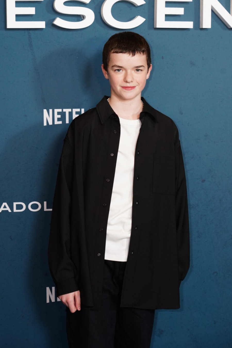 Ko je dečak koji je šokirao ceo svet u seriji "Adolescencija": Bez dana glumačkog iskustva u ulozi za Oskara (FOTO/VIDEO)