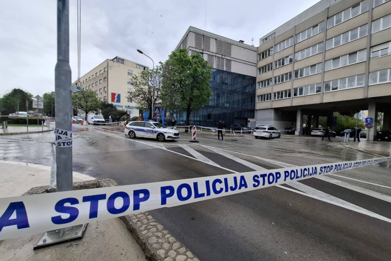 Pucnjava u Splitu: Napadač upao u banku i uzeo taoca (FOTO)