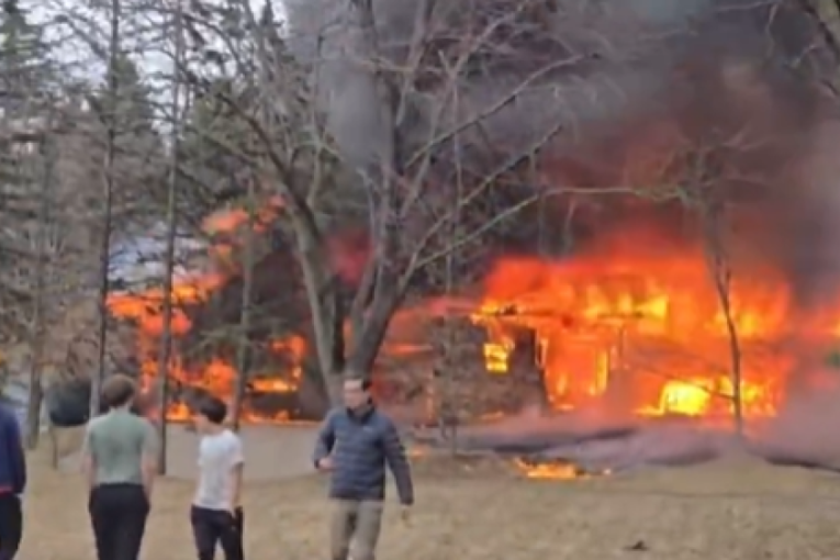 Pao avion na kuću! Stravični snimci iz Minesote (VIDEO)