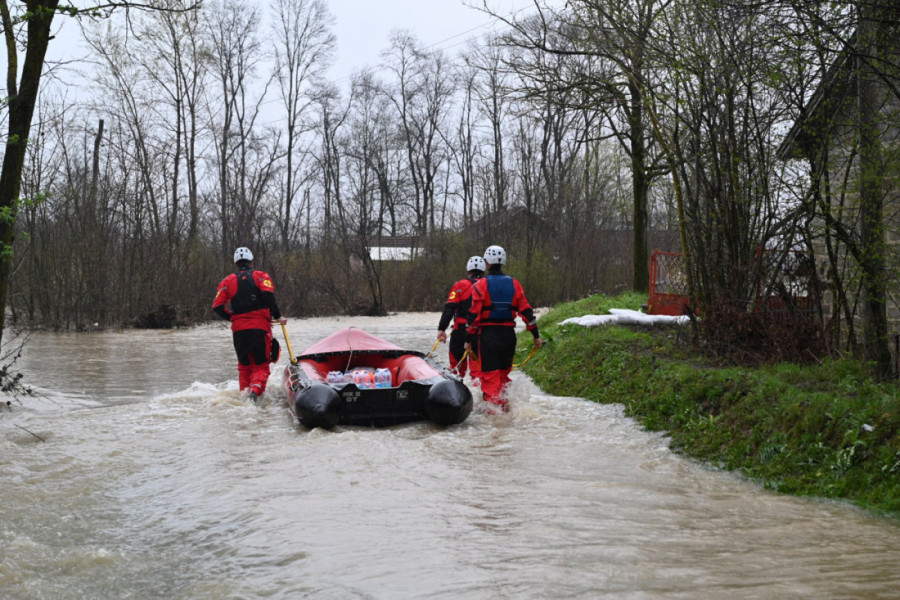 Hitne mere u Novom Gradu: U padu vodostaji Une i Sane - mere zaštite i dalje na snazi!