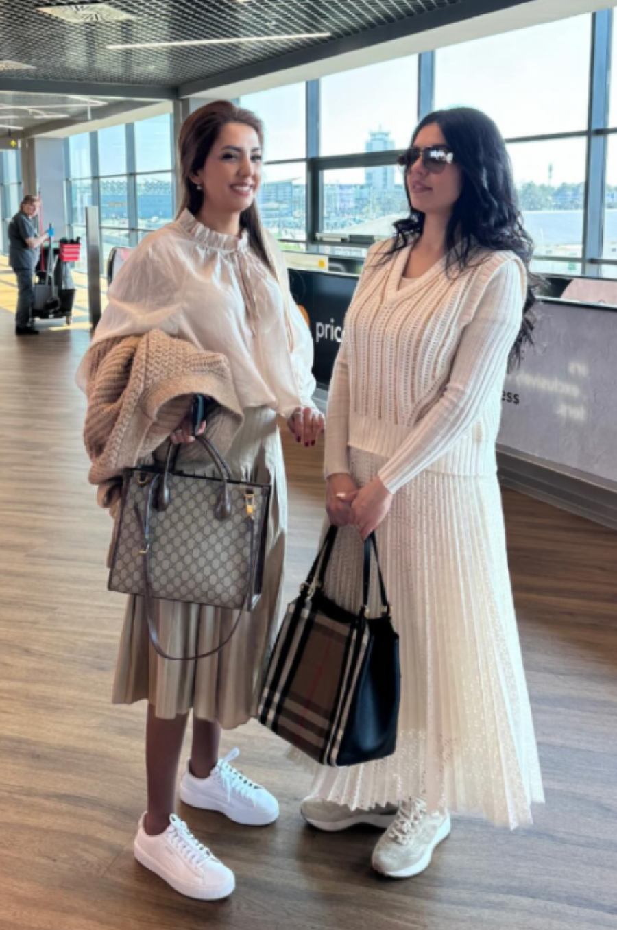 Tanja Savić ne priča sa rođenom sestrom godinu dana? Biljana se oglasila: "Pitajte nju za sve detalje"