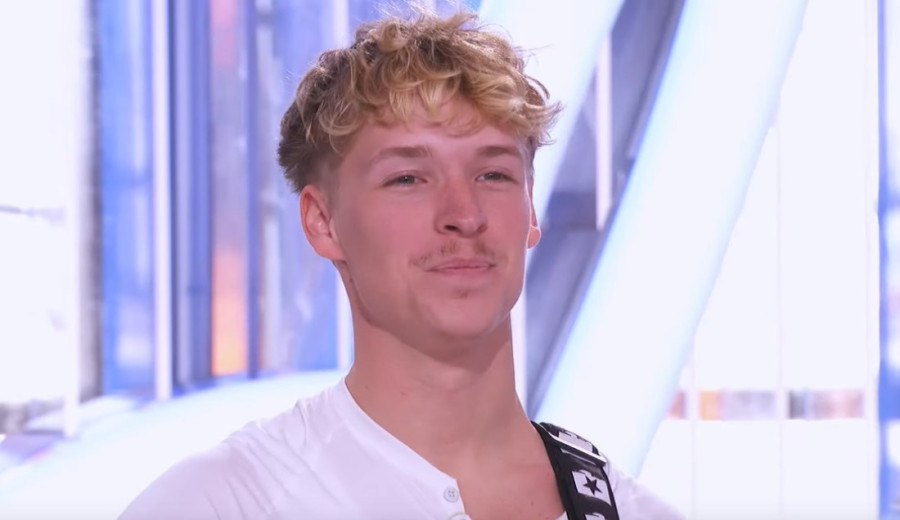 Pevačev sin se pojavio u „Američkom idolu", pa zaludeo sve: Žiri zinuo kad je čuo ko je on!