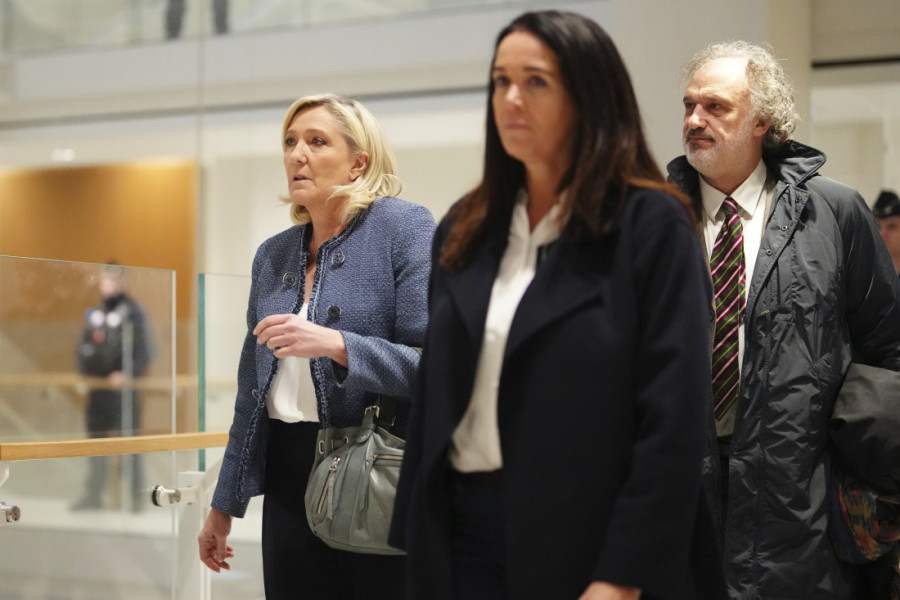 Prva reakcija Marin le Pen: Ogorčena napustila sudnicu nakon presude (FOTO)