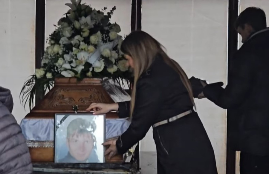 "Osedela sam preko noći" Viki o pokojnom bratu: Nije hteo da se leči, sve se pogoršalo posle mamine smrti