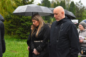 Sahrana brata Viki Miljković: Ovde će Vladica biti ispraćen na večni počinak