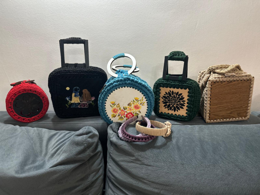 Od zanata napravila lep posao: Ova Čačanka hekla na drvetu, a sve je naučila od svekrve! (FOTO)