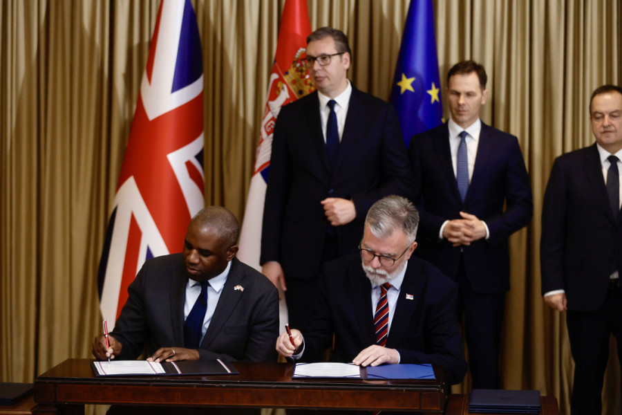 Vučić nakon sastanka sa šefom britanske diplomatije: Pokazali smo kako se zrelošću čuvaju mir i stabilnost u zemlji (VIDEO)