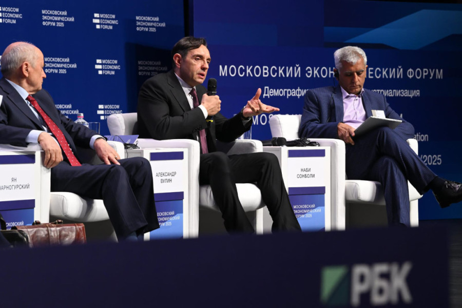 Vulin: Da smo uveli sankcije Rusiji ne bi bilo obojene revolucije u Srbiji